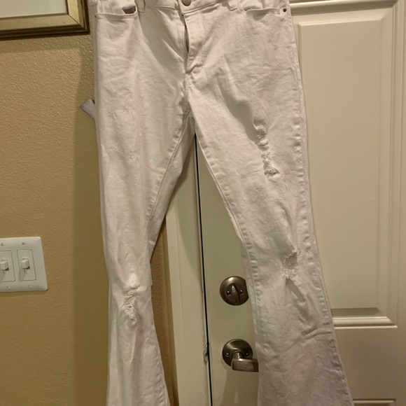White jeans - Picture 3 of 4